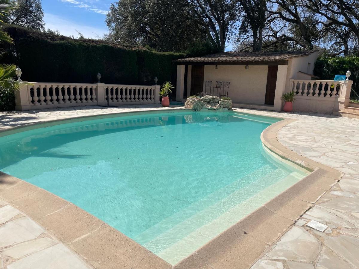 Domaine Des Tuilieres Avec Piscine Villa Vallauris Exterior photo